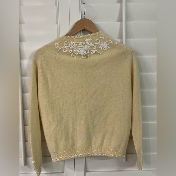 Vintage Ann & Betty’s of Miami Wool Cardigan - Picture 5 of 8